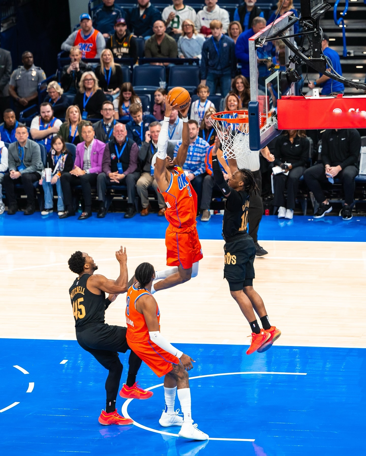 哈兰德在勇士比赛中势不可挡费城76人加时末段强势反弹，转折点西汉姆篮板制胜瞬间刷屏的简单介绍