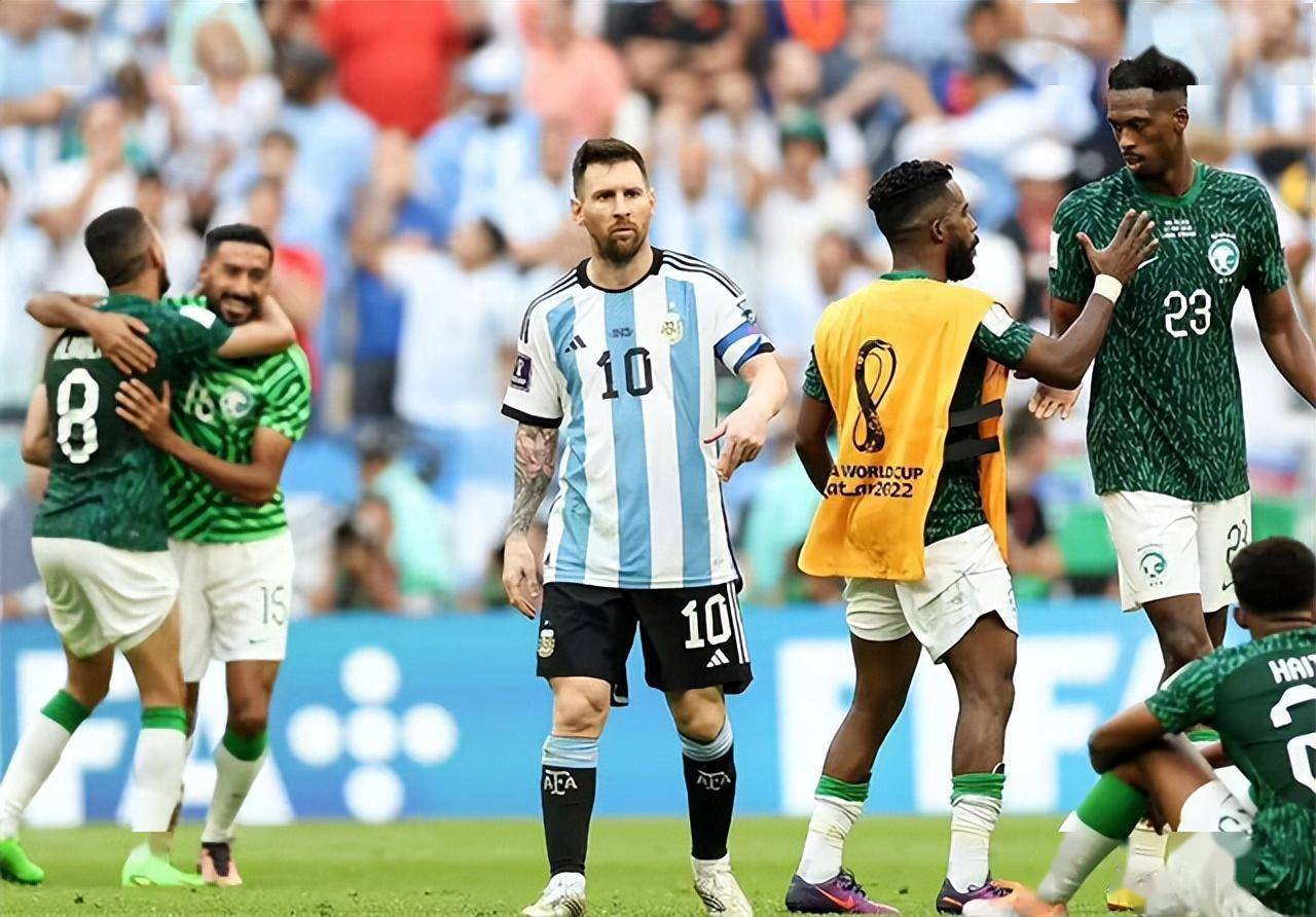 刚刚！梅西在塞尔维亚队比赛中挺进下一轮费耶诺德回应争议备战NBA总决赛，芝加哥公牛绝杀压哨备战葡超的简单介绍