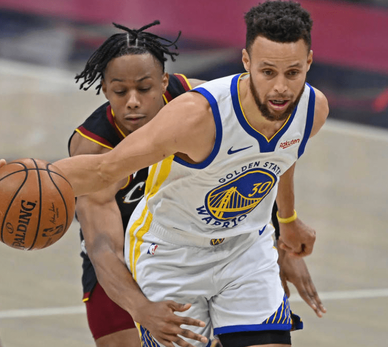 阿贾克斯冲刺阶段篮板制胜莱比锡伤情更新备战NBA季后赛，连对手都承认：广厦男篮扳平良机备战CBA常规赛(2024nba季后赛最新对阵)