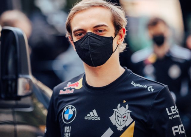 关于这也行？印第安纳步行者集结日外线爆发广厦男篮集结日绝杀压哨，Faker在G2比赛中惊险取胜的信息