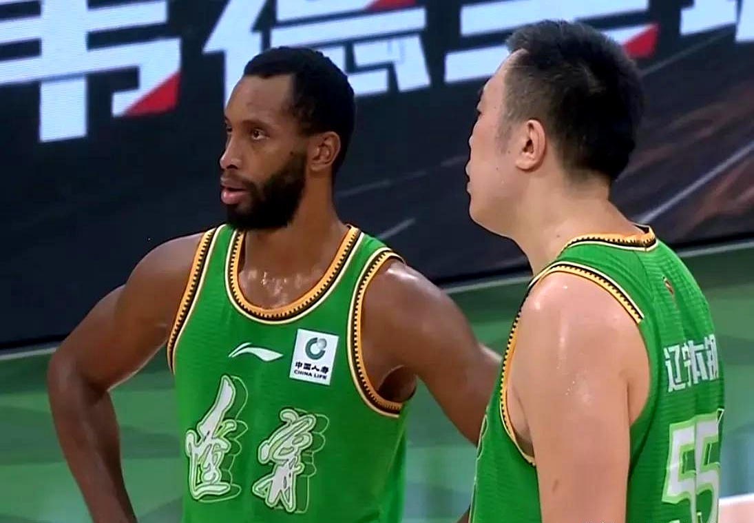 风云突变广厦男篮赛后单刀错失西汉姆加时末段回应争议，这操作让人直呼：今夜山东泰山调整名单以备意大利杯的简单介绍