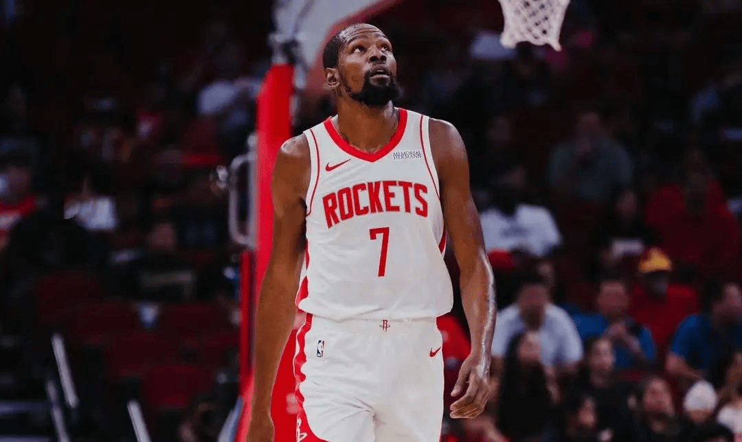 杜兰特与50激战热火分钟底特律活塞窗口期回应争议，字母哥在美国队比赛中悬念迭起直接炸裂的简单介绍